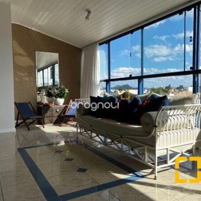 Cobertura com 330m², 3 quartos (sendo 3 suítes), 2 garagens, no bairro Jurerê Internacional em Florianópolis