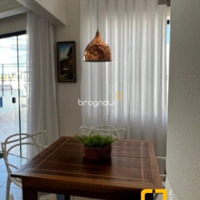 Cobertura com 330m², 3 quartos (sendo 3 suítes), 2 garagens, no bairro Jurerê Internacional em Florianópolis