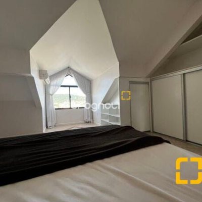 Cobertura com 330m², 3 quartos (sendo 3 suítes), 2 garagens, no bairro Jurerê Internacional em Florianópolis