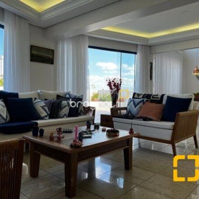 Cobertura com 330m², 3 quartos (sendo 3 suítes), 2 garagens, no bairro Jurerê Internacional em Florianópolis