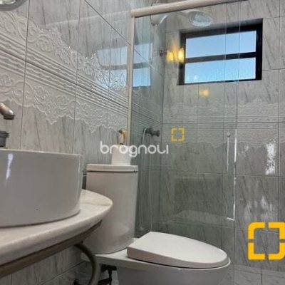 Cobertura com 330m², 3 quartos (sendo 3 suítes), 2 garagens, no bairro Jurerê Internacional em Florianópolis