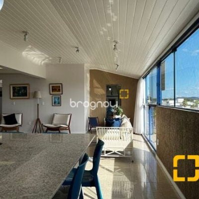 Cobertura com 330m², 3 quartos (sendo 3 suítes), 2 garagens, no bairro Jurerê Internacional em Florianópolis