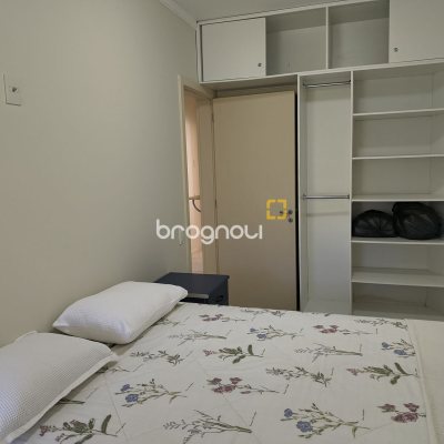 Apartamento com 139m², 3 quartos (sendo 2 suítes), 4 garagens, no bairro Jurerê Internacional em Florianópolis