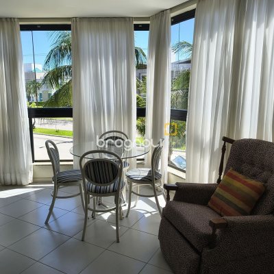 Apartamento com 139m², 3 quartos (sendo 2 suítes), 4 garagens, no bairro Jurerê Internacional em Florianópolis