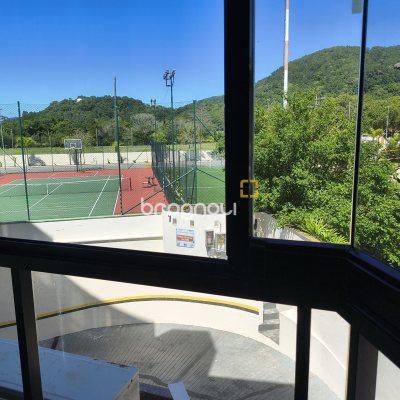 Apartamento com 139m², 3 quartos (sendo 2 suítes), 4 garagens, no bairro Jurerê Internacional em Florianópolis