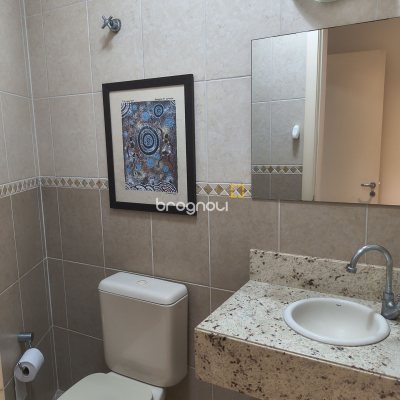 Apartamento com 139m², 3 quartos (sendo 2 suítes), 4 garagens, no bairro Jurerê Internacional em Florianópolis
