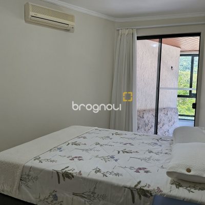 Apartamento com 139m², 3 quartos (sendo 2 suítes), 4 garagens, no bairro Jurerê Internacional em Florianópolis