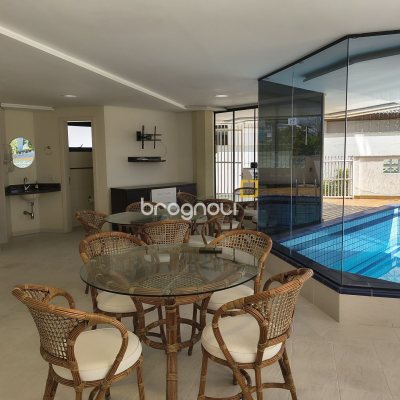 Apartamento com 139m², 3 quartos (sendo 2 suítes), 4 garagens, no bairro Jurerê Internacional em Florianópolis