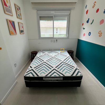 Apartamento com 105m², 3 quartos (sendo 3 suítes), 2 garagens, no bairro Jurerê Internacional em Florianópolis