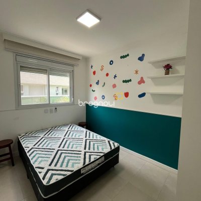 Apartamento com 105m², 3 quartos (sendo 3 suítes), 2 garagens, no bairro Jurerê Internacional em Florianópolis