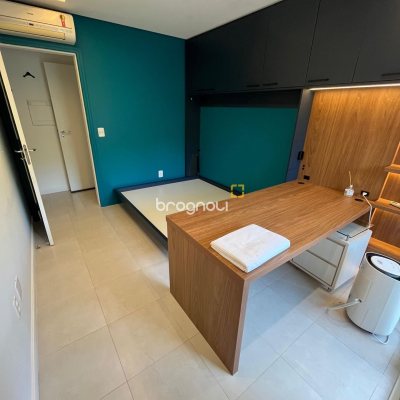 Apartamento com 105m², 3 quartos (sendo 3 suítes), 2 garagens, no bairro Jurerê Internacional em Florianópolis