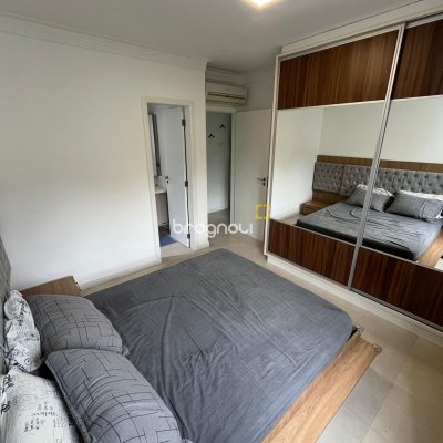 Apartamento com 105m², 3 quartos (sendo 3 suítes), 2 garagens, no bairro Jurerê Internacional em Florianópolis