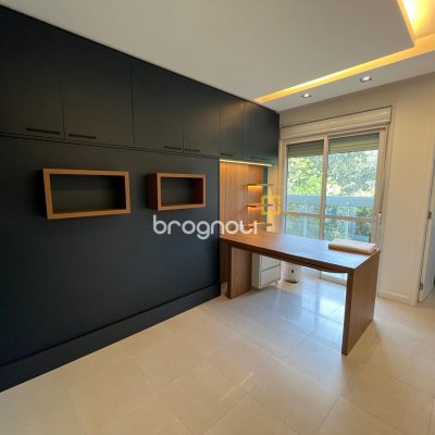 Apartamento com 105m², 3 quartos (sendo 3 suítes), 2 garagens, no bairro Jurerê Internacional em Florianópolis