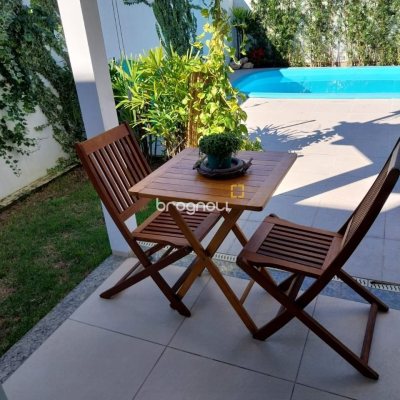 Casa com 173m², 4 quartos (sendo 3 suítes), 2 garagens, no bairro Cachoeira do Bom Jesus em Florianópolis