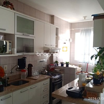 Apartamento com 55m², 2 quartos, 1 garagem, no bairro Campinas em São José