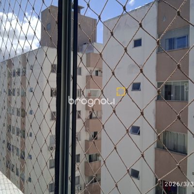 Apartamento com 55m², 2 quartos, 1 garagem, no bairro Campinas em São José