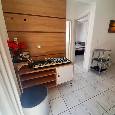 Apartamento com 55m², 2 quartos, 1 garagem, no bairro Campinas em São José