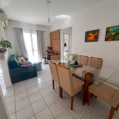 Apartamento com 55m², 2 quartos, 1 garagem, no bairro Campinas em São José