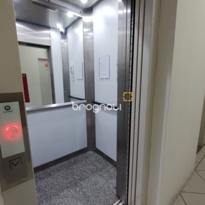 Apartamento com 55m², 2 quartos, 1 garagem, no bairro Campinas em São José