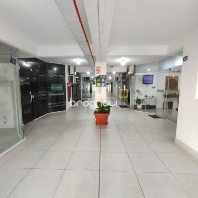 Apartamento com 55m², 2 quartos, 1 garagem, no bairro Campinas em São José