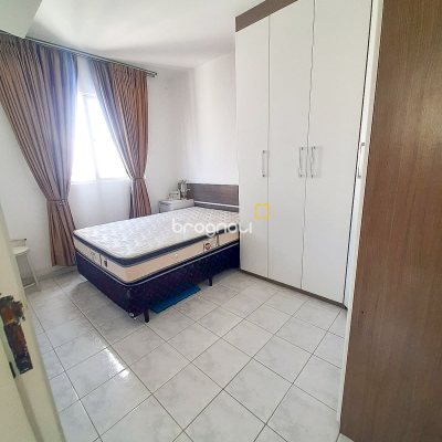 Apartamento com 55m², 2 quartos, 1 garagem, no bairro Campinas em São José