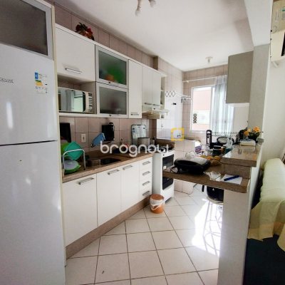 Apartamento com 55m², 2 quartos, 1 garagem, no bairro Campinas em São José