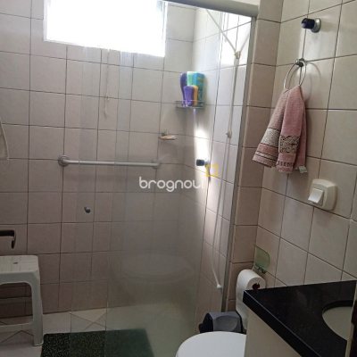 Apartamento com 55m², 2 quartos, 1 garagem, no bairro Campinas em São José