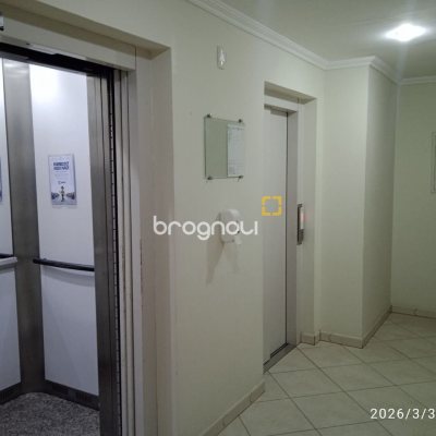 Apartamento com 55m², 2 quartos, 1 garagem, no bairro Campinas em São José