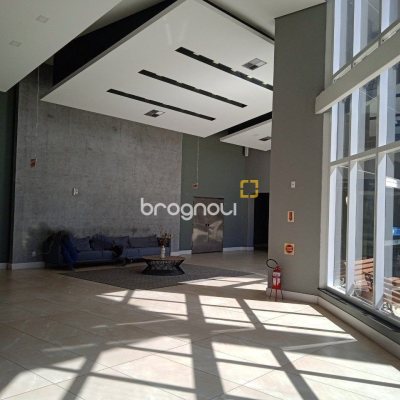 Sala com 74m², 1 garagem, no bairro Estreito em Florianópolis