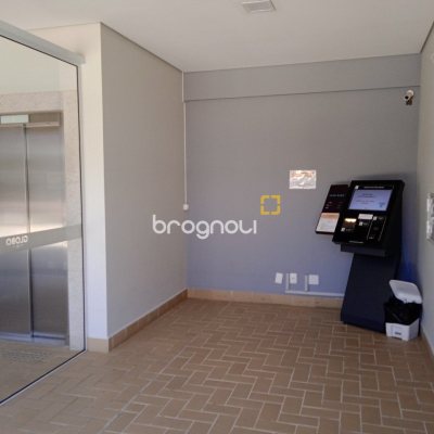 Sala com 60m², 1 garagem, no bairro Estreito em Florianópolis