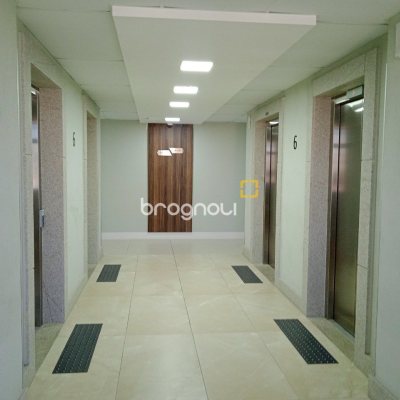 Sala com 60m², 1 garagem, no bairro Estreito em Florianópolis