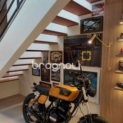 Casa com 236m², 4 quartos (sendo 3 suítes), 4 garagens, no bairro Jardim Anchieta em Florianópolis