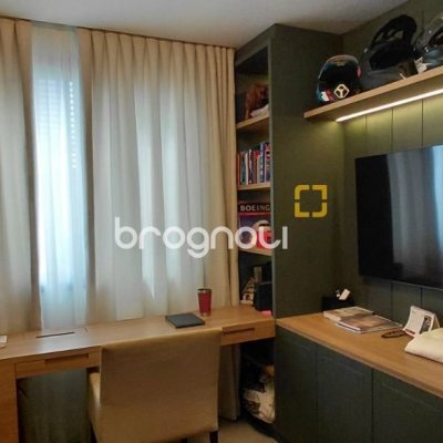 Casa com 236m², 4 quartos (sendo 3 suítes), 4 garagens, no bairro Jardim Anchieta em Florianópolis