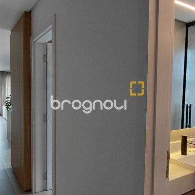 Casa com 236m², 4 quartos (sendo 3 suítes), 4 garagens, no bairro Jardim Anchieta em Florianópolis