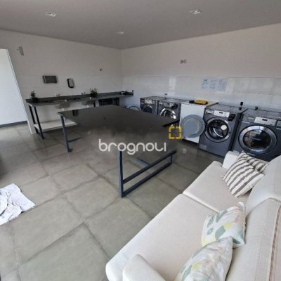 Apartamento com 115m², 3 quartos (sendo 2 suítes), 2 garagens, no bairro Saco dos Limões em Florianópolis
