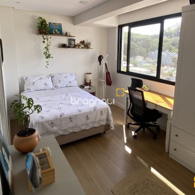 Apartamento com 115m², 3 quartos (sendo 2 suítes), 2 garagens, no bairro Saco dos Limões em Florianópolis