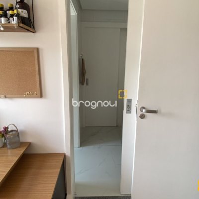 Apartamento com 115m², 3 quartos (sendo 2 suítes), 2 garagens, no bairro Saco dos Limões em Florianópolis