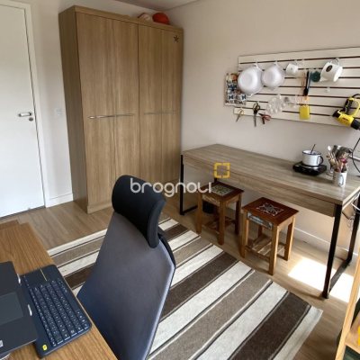 Apartamento com 115m², 3 quartos (sendo 2 suítes), 2 garagens, no bairro Saco dos Limões em Florianópolis