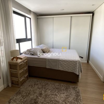 Apartamento com 115m², 3 quartos (sendo 2 suítes), 2 garagens, no bairro Saco dos Limões em Florianópolis