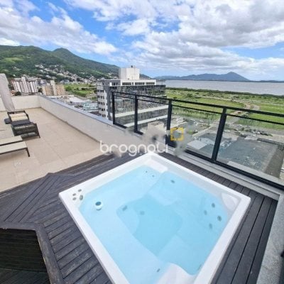 Apartamento com 115m², 3 quartos (sendo 2 suítes), 2 garagens, no bairro Saco dos Limões em Florianópolis