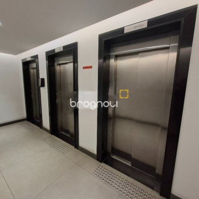 Apartamento com 115m², 3 quartos (sendo 2 suítes), 2 garagens, no bairro Saco dos Limões em Florianópolis
