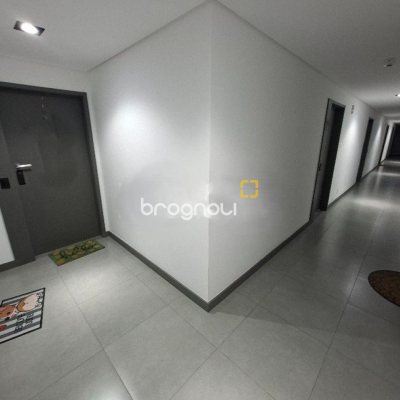 Apartamento com 115m², 3 quartos (sendo 2 suítes), 2 garagens, no bairro Saco dos Limões em Florianópolis