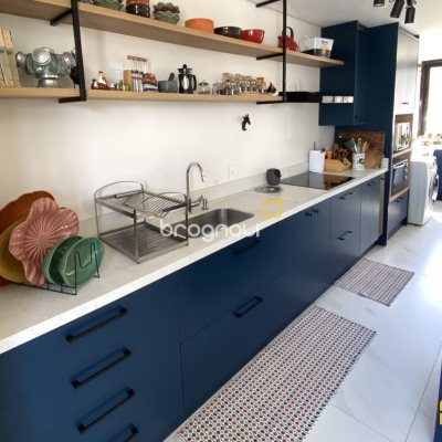 Apartamento com 115m², 3 quartos (sendo 2 suítes), 2 garagens, no bairro Saco dos Limões em Florianópolis