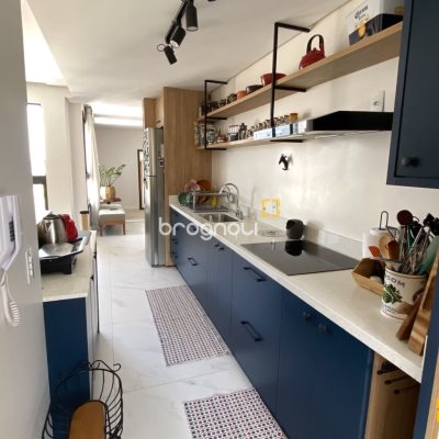 Apartamento com 115m², 3 quartos (sendo 2 suítes), 2 garagens, no bairro Saco dos Limões em Florianópolis