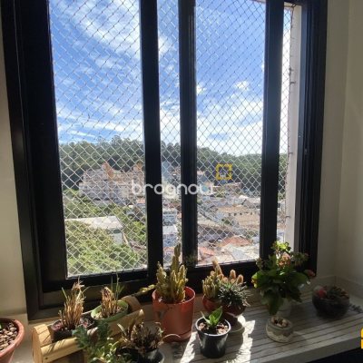 Apartamento com 115m², 3 quartos (sendo 2 suítes), 2 garagens, no bairro Saco dos Limões em Florianópolis