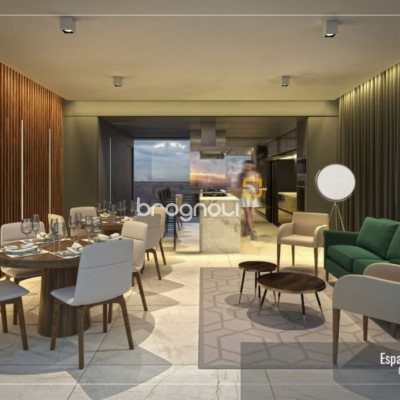 Apartamento com 152m², 3 quartos (sendo 3 suítes), 3 garagens, no bairro Centro em Florianópolis