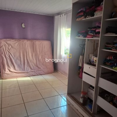 Casa com 103m², 2 quartos, 1 garagem, no bairro Campinas em São José