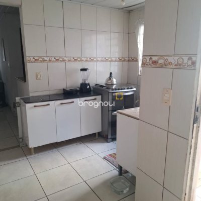 Casa com 103m², 2 quartos, 1 garagem, no bairro Campinas em São José