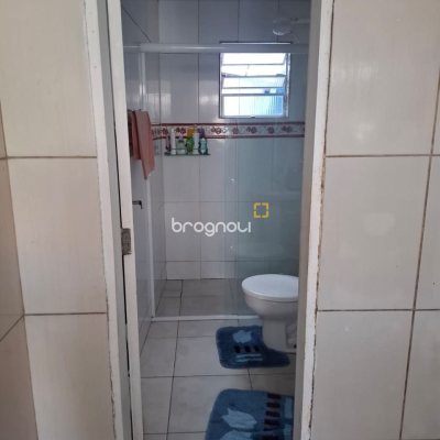 Casa com 103m², 2 quartos, 1 garagem, no bairro Campinas em São José