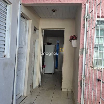 Casa com 103m², 2 quartos, 1 garagem, no bairro Campinas em São José